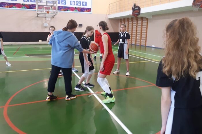 28 ноября в спортивном комплексе Строитель посёлок Селятино состоялся третий тур открытого Первенства Наро-Фоминского городского округа среди команд юниорок до 17 лет