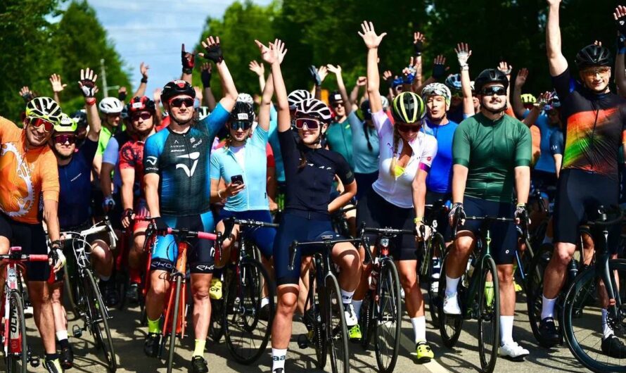 прошла двухдневная велогонка серии любительских заездов Cyclingrace, участие в которой приняли более 500 спортсменов