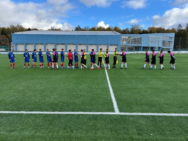 12 октября 2025 года в МАУС «Спорткомбинат » Строитель » им. В. Мышкина прошли Матчи Чемпионата Наро-Фоминского городского округа по футболу среди мужских команд.